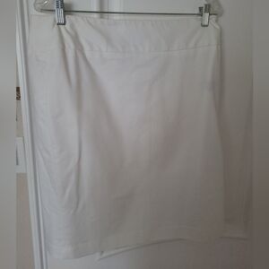 Liz Claiborne White Skirt
